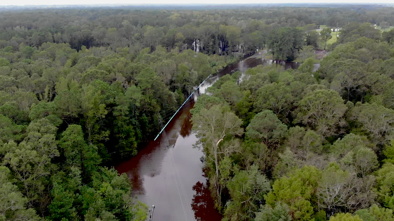 노스 캐롤라이나의 허리케인 플로렌스에서 강 범람 영상