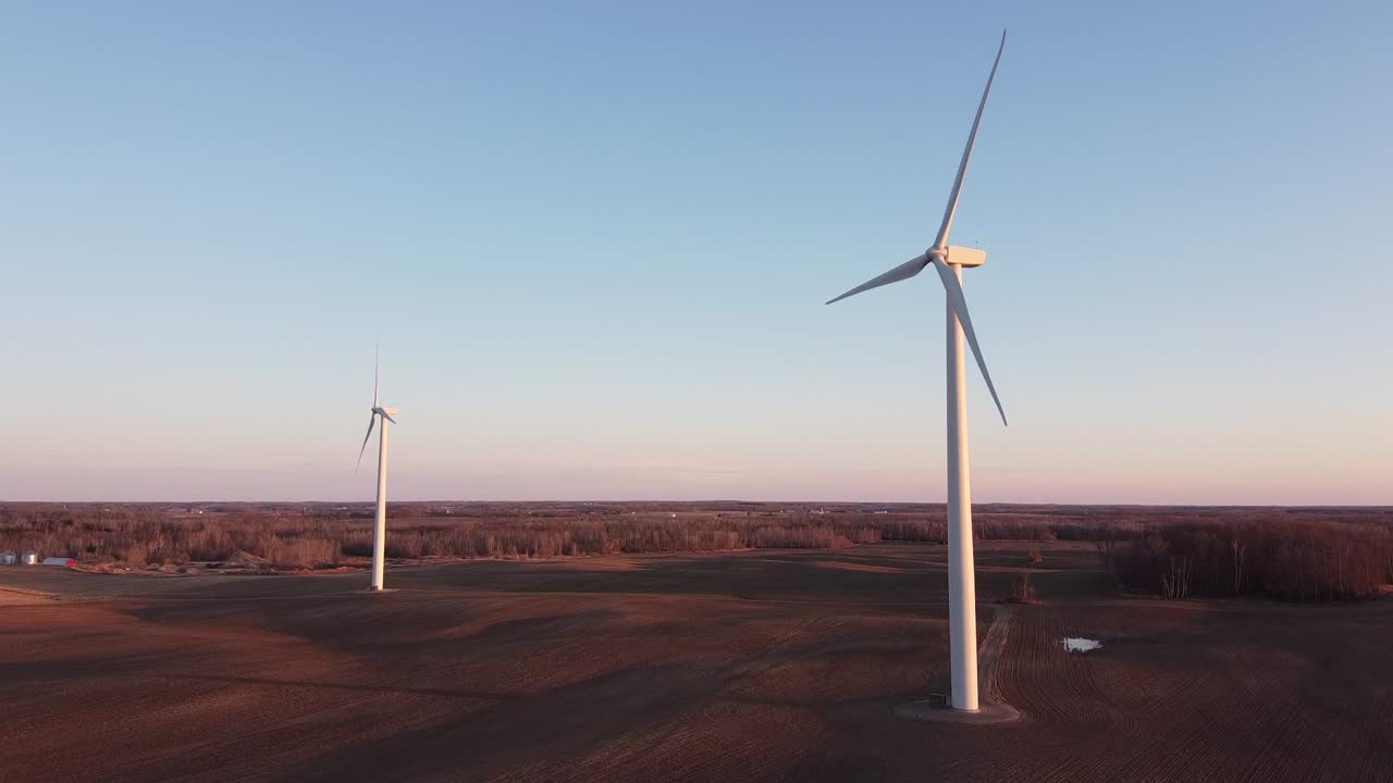 A Scenic View Of Michigan Wind Turbines In Ubly,  Michigan With Beautiful Skyline On The Background.-wide shot