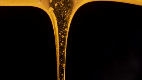 honey dripping