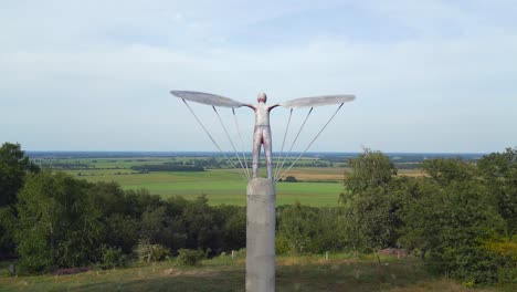 Lilienthal-Denkmal-Flying-Hill-Sommer-Deutschland