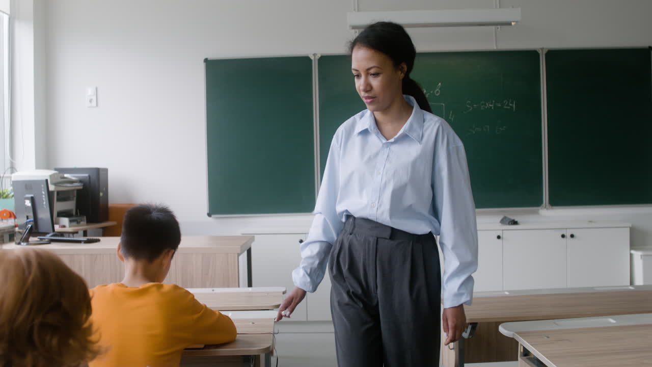 profesor en el aula.