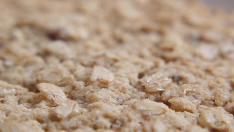 el primer plano de las galletas de avena
