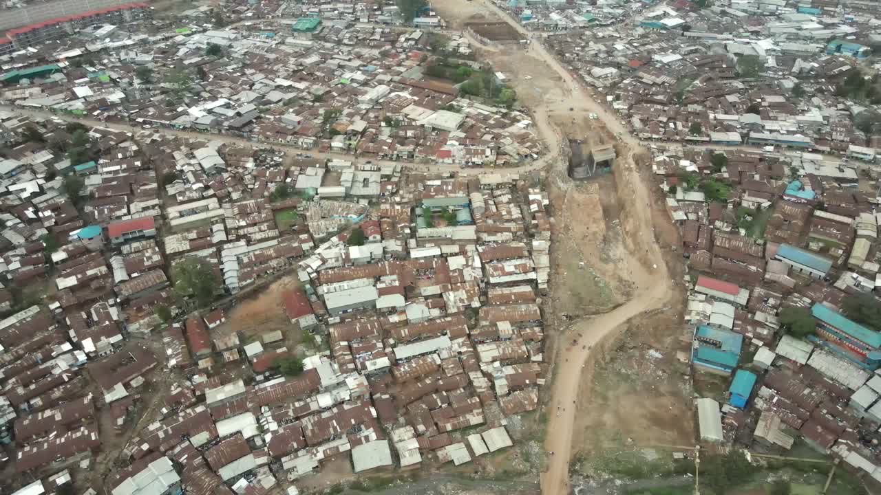 barrio pobre de kibera, nairobi, kenia