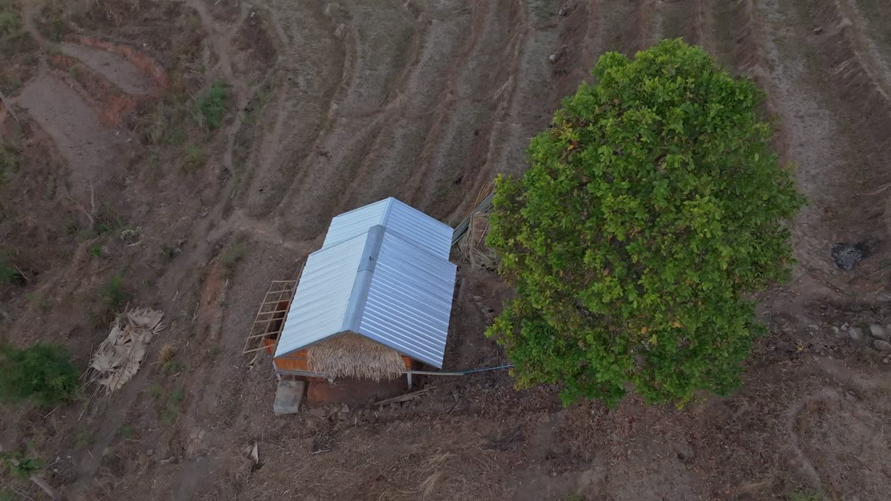Højtliggende landskabsudsigter afspejler harmoni med naturen, Thailand
