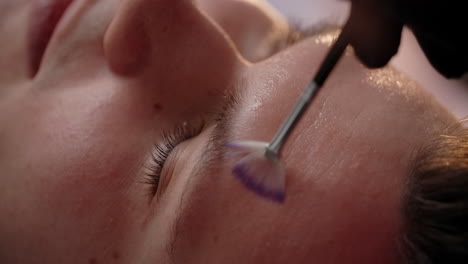 sesión de tratamiento facial