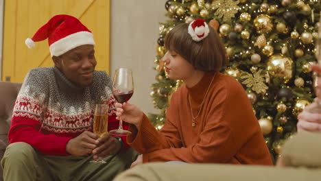 couple enjoying christmas reunion