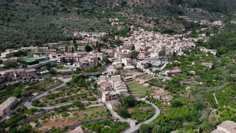Touristic-Village-of-Fornalutx,-Mallorca,-Spain