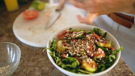 sólo algo para sazonar la ensalada.