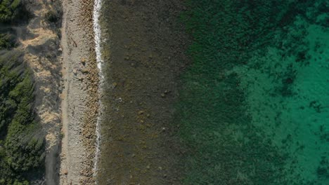 Aerial-view-of-Palos-Verdes'-cliffs-in-California