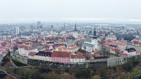 Establishing-cinematic-shot-of-the-Old-Town-in-Estonia's-capital-Tallinn