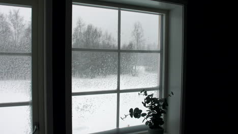 Ventisca-De-Nieve-Extrema-Tormenta-De-Invierno-Fuera-De-La-Ventana