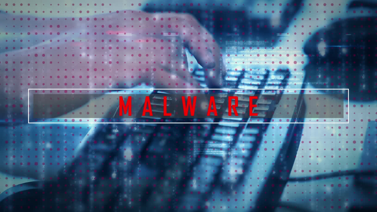 animación de texto de malware sobre mujer que trabaja en la oficina