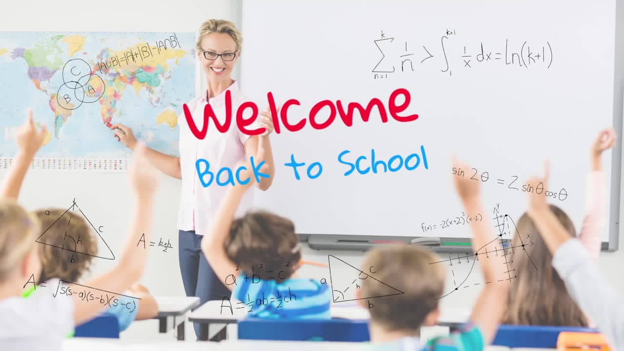 animación del texto de regreso a la escuela sobre los escolares en el aula