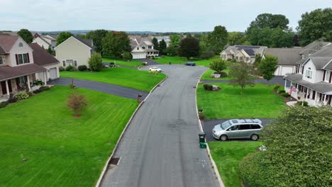 Rural-American-neighborhood-during-late-summer