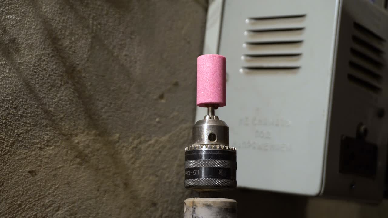 rotación del cabezal de molienda