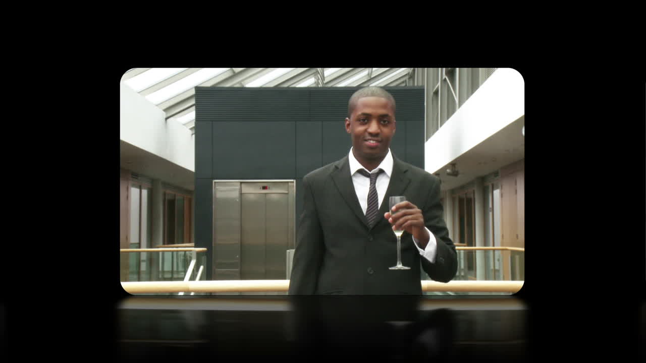 desplazamiento manual y activación de vídeos comerciales