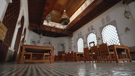 the university of al-karaouine is considered by the guinness world records as well as unesco as the oldest continuously operating, degree-granting university in the world