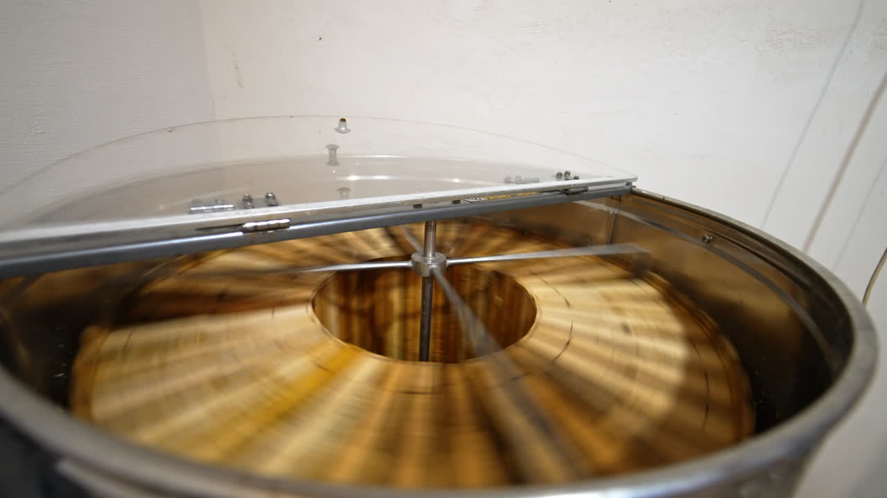 Honey Extractor Machine