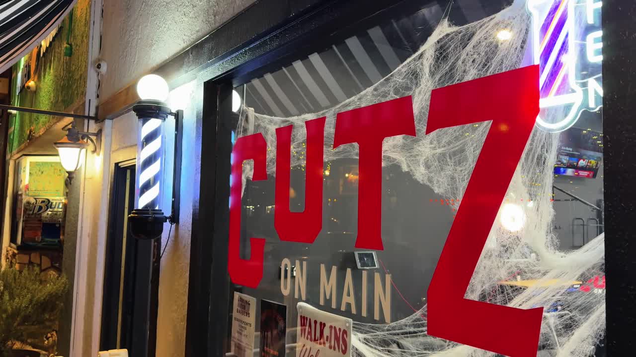Street View Of Cutz On Main Barbershop With Barber Pole Light In Santa Clarita, Los Angeles.