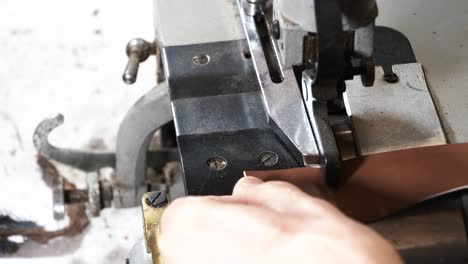 Leatherwork-Leather-Skiving-Machine-Skiver