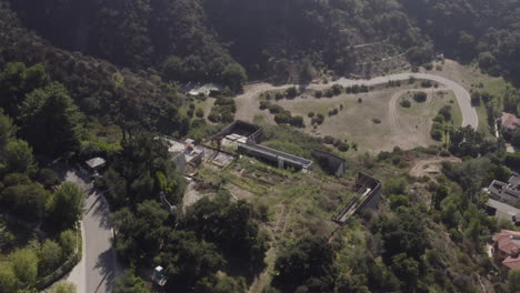 Flight-around-abandoned-mansion-construction-in-Beverly-Hills