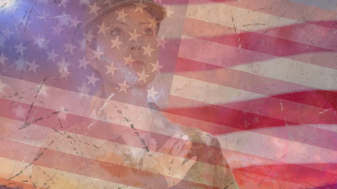 미국  ⁇ 발 위에 있는 여성 군인의 애니메이션