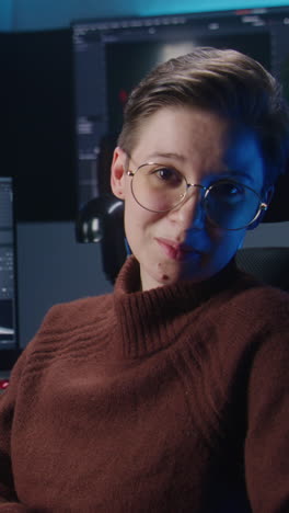 woman working on a computer