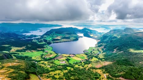 imágenes aéreas de la hermosa naturaleza de noruega.