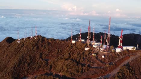 Antenas-Del-Volcán-Barú,-Imágenes-De-Drones-De-Panamá