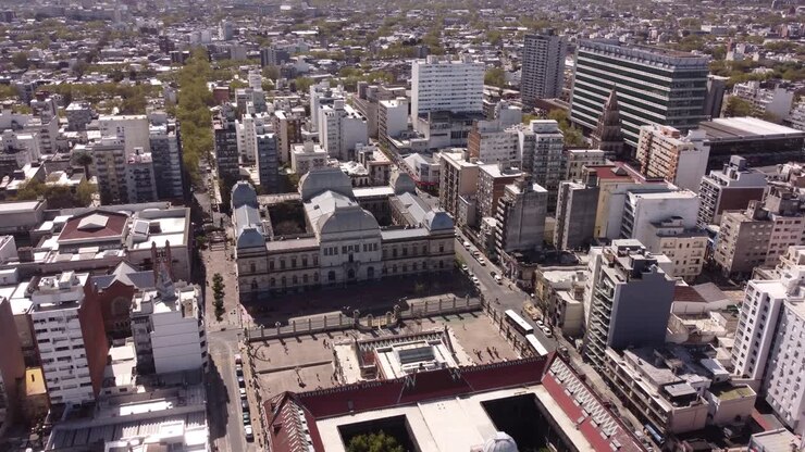 Facoltà di Giurisprudenza dell'Università a Montevideo e panorama urbano, Uruguay