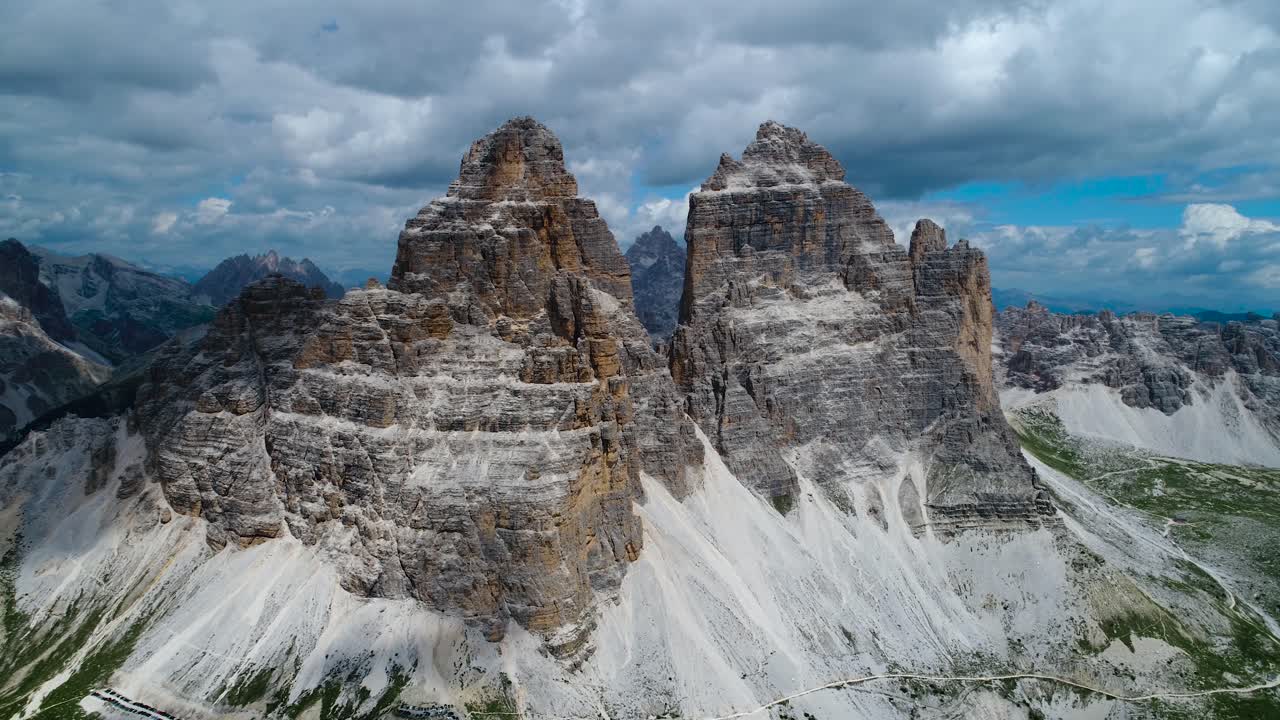 국립 자연 공원 도로미티스 알프스 산맥에 있습니다. 이탈리아의 아름다운 자연.