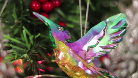 adornos navideños de cristal. zoom. colibrí y reno