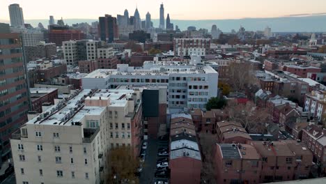 Luftflug-über-Philadelphia-Urban-Historic-District