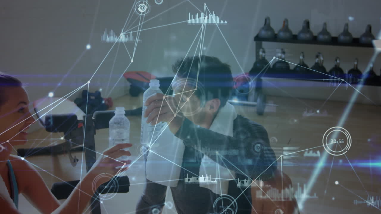 체육관에서 백인 커플에 대한 연결 네트워크의 애니메이션