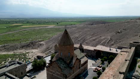 Video-De-Drones-De-Alta-Definición-De-4k-Del-Hermoso-Monasterio-De-Khor-Virap--Armenia