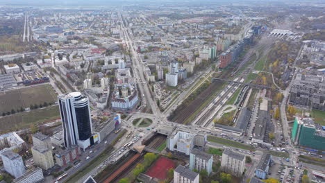 Pan-down-aerial-shot-over-Artur-Zawisza-Square-Warsaw-Poland