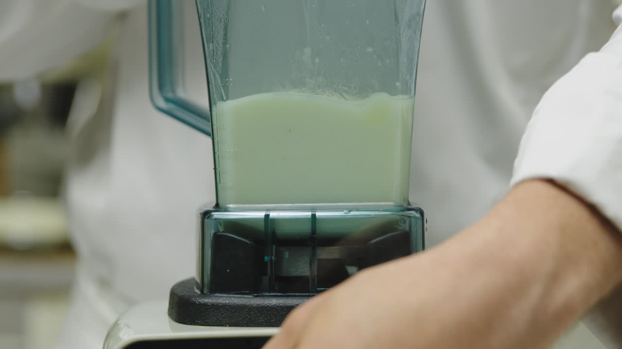 puré de rábano molido para obtener una textura fina