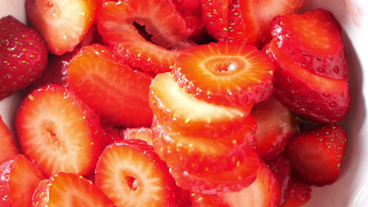 잘라진 딸기 클로즈업