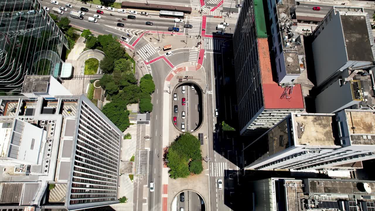 Avenida Paulista no centro de São Paulo, Brasil. Ponto turístico.