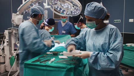 Time-lapse-view-of-difficult-operation-of-busy-surgeons