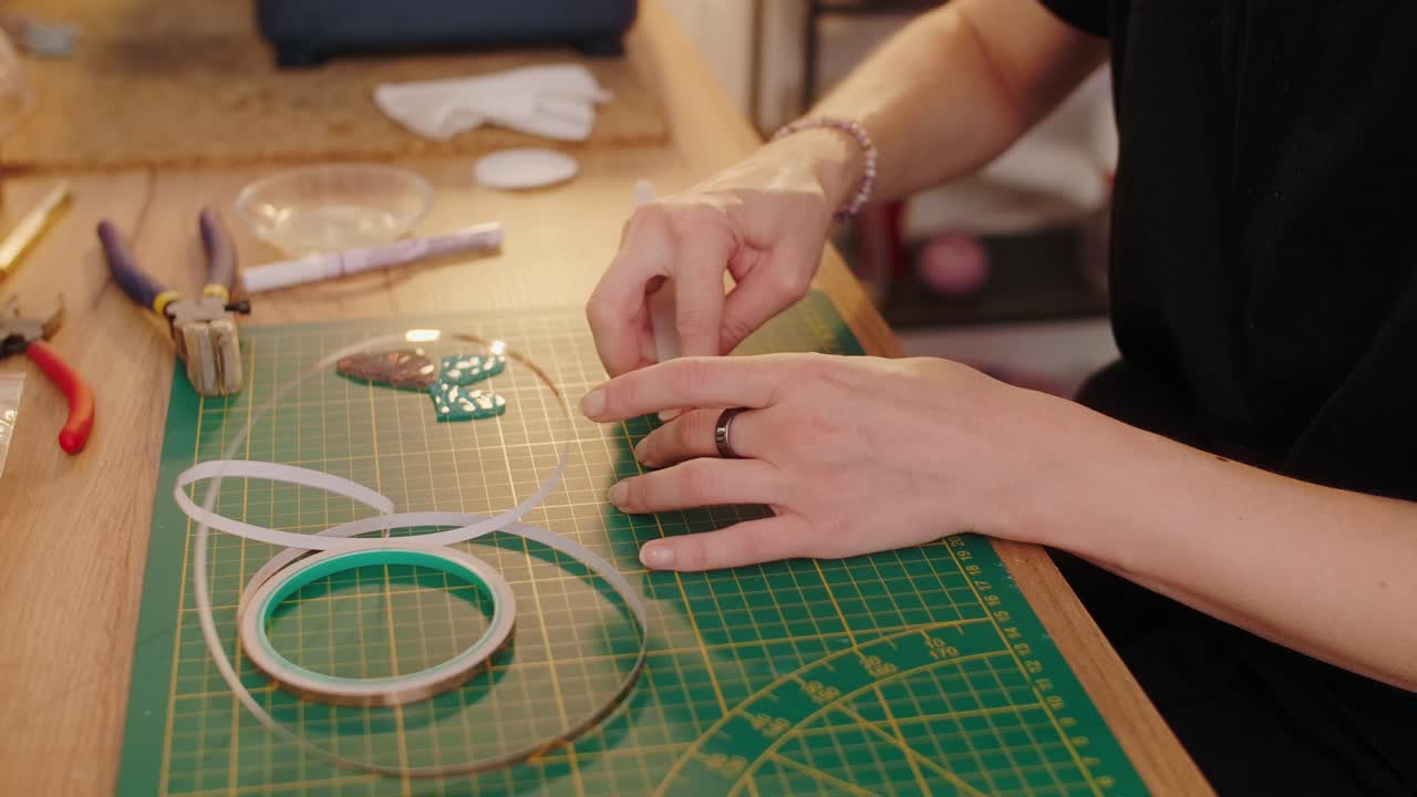 Jewelry making in a workshop