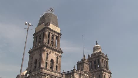 Downward-pen-of-Catedral-Metropolitana-da-la-Ciudad-de-Mexico