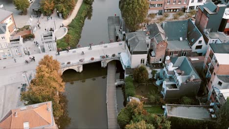 hermoso centro de la ciudad de mechelen