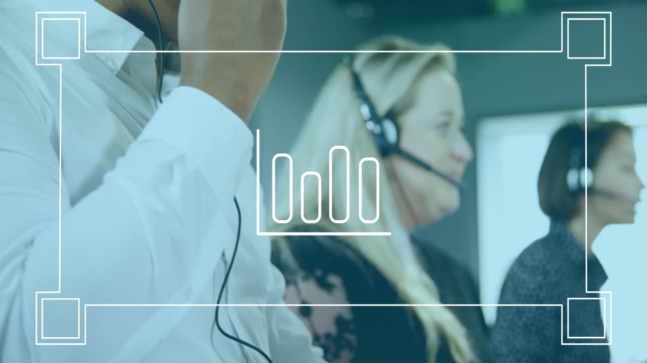 el video digital muestra un gráfico animado sobre el equipo diverso del centro de llamadas en las llamadas.