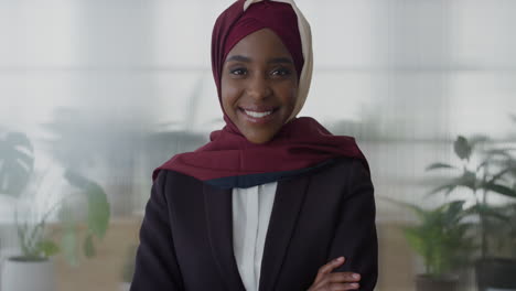 portrait-successful-african-american-business-woman-smiling-arms-crossed-enjoying-professional-management-career-beautiful-black-muslim-female-wearing-hijab-in-office