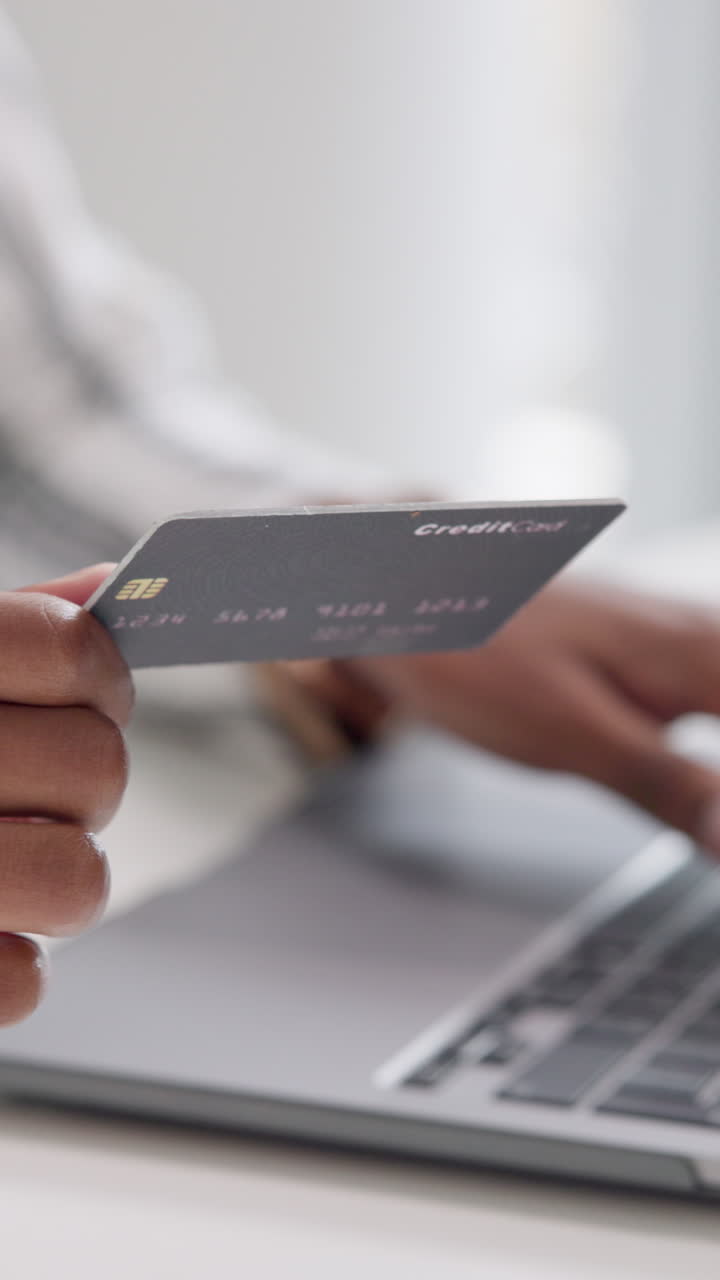 Pagamento online con carta di credito