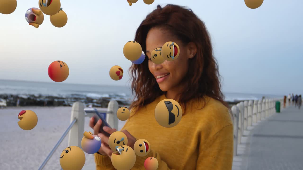 iconos de emoji con una mujer usando un teléfono inteligente en el fondo 4k