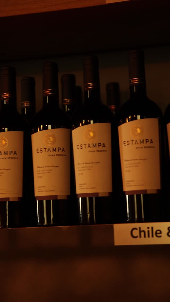 Bottiglie di vino Estampa Gran Reserva