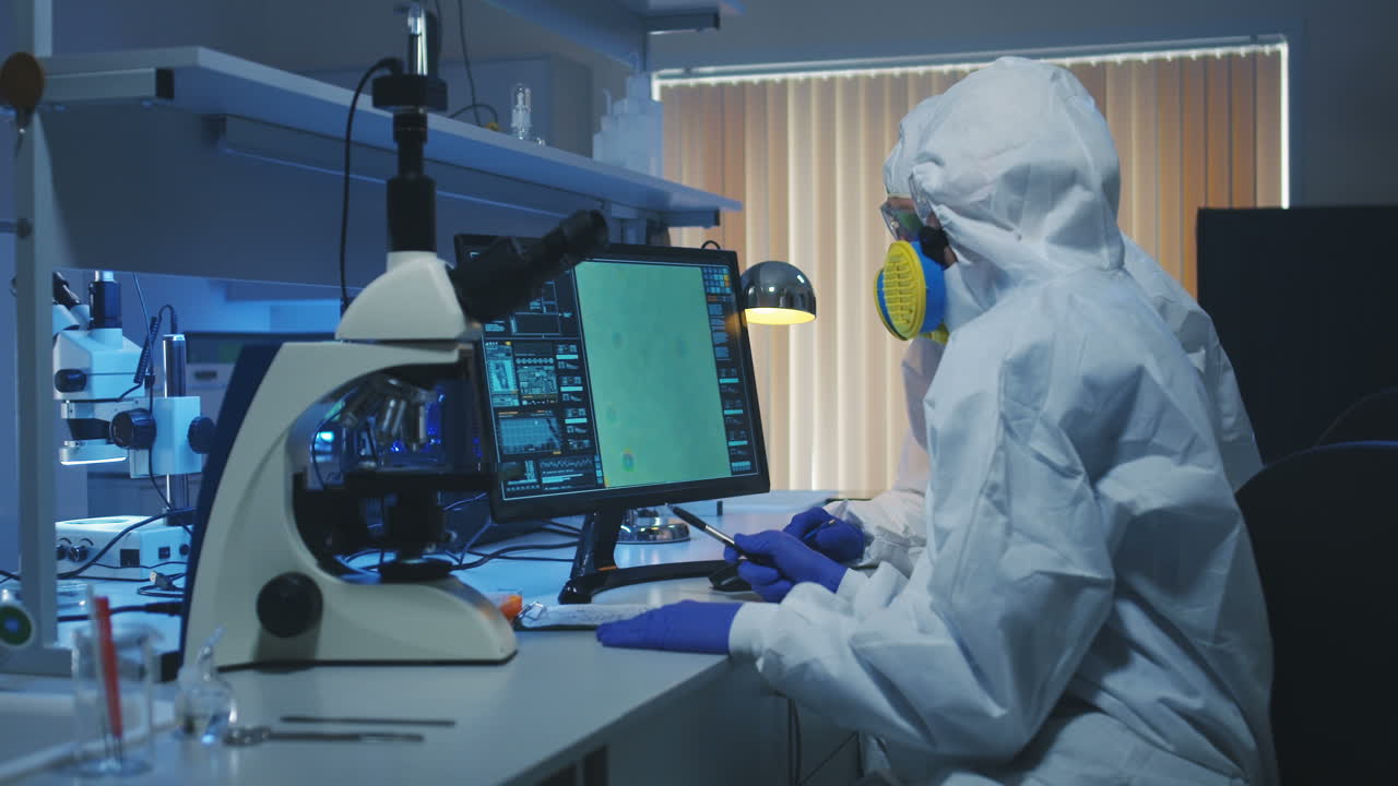 científicos en un laboratorio