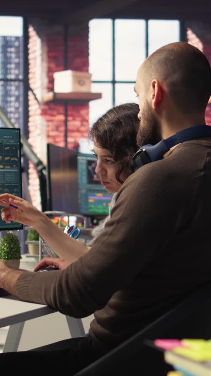 Vertical Video Designers team works on remodeling project using architectural software